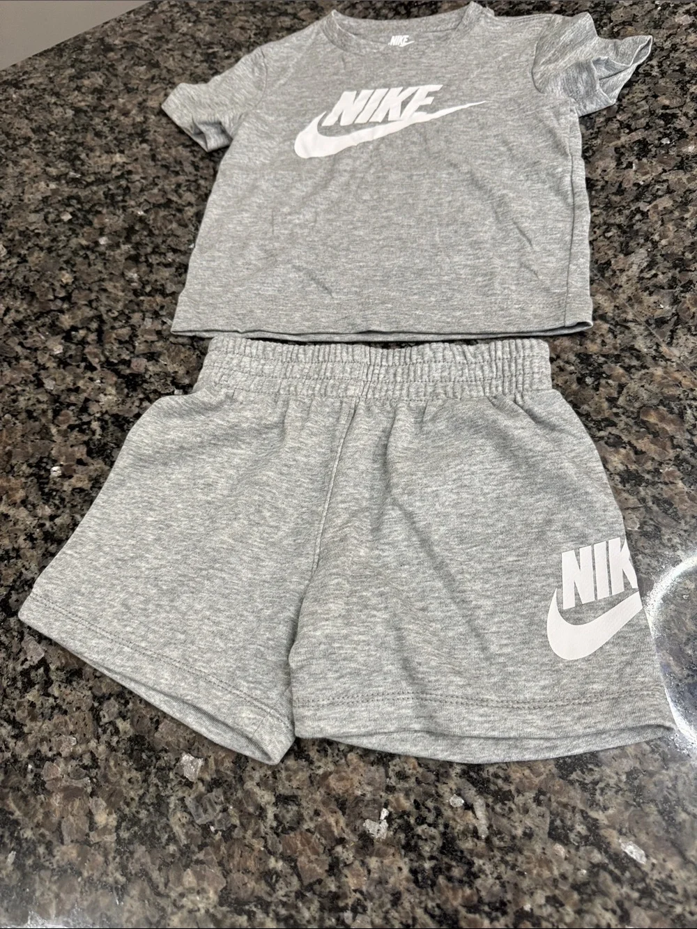 Nike Grey Heather Logo Tee and Shorts Set NWOT 2T - Picture 2 of 7